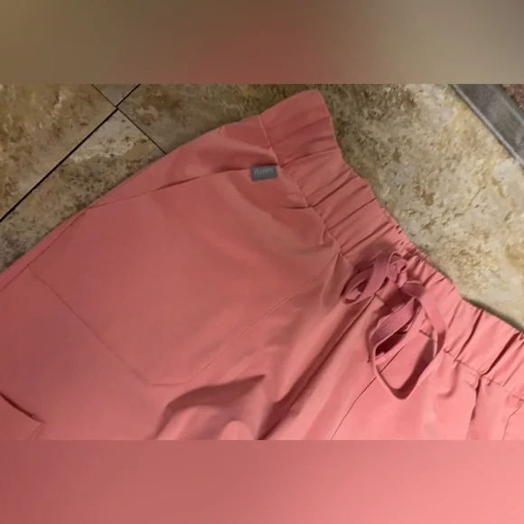 Hanes Comfort Fit Pink Jogger Scrubs - Picture 3 of 6